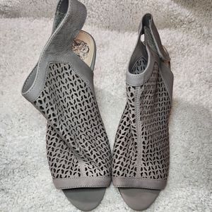 Vince Camuto open toe sling back booties Size 7 1/2